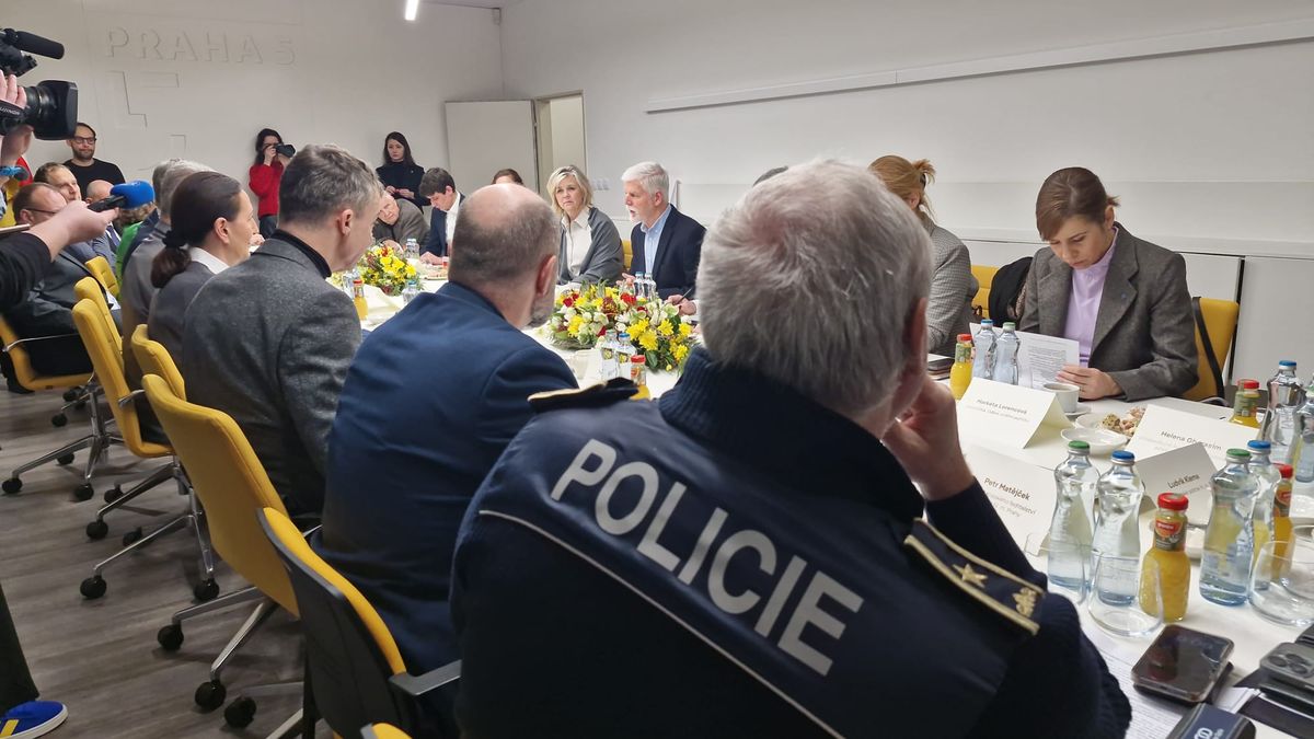 Drogově závislým v Praze by se mohlo dostat krizové pomoci v obytných kontejnerech, navrhl prezident Pavel